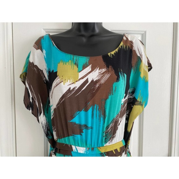 Boutique Dress With Self Tie Sash Large Colorful Abstract Design NWOT - Picture 2 of 10